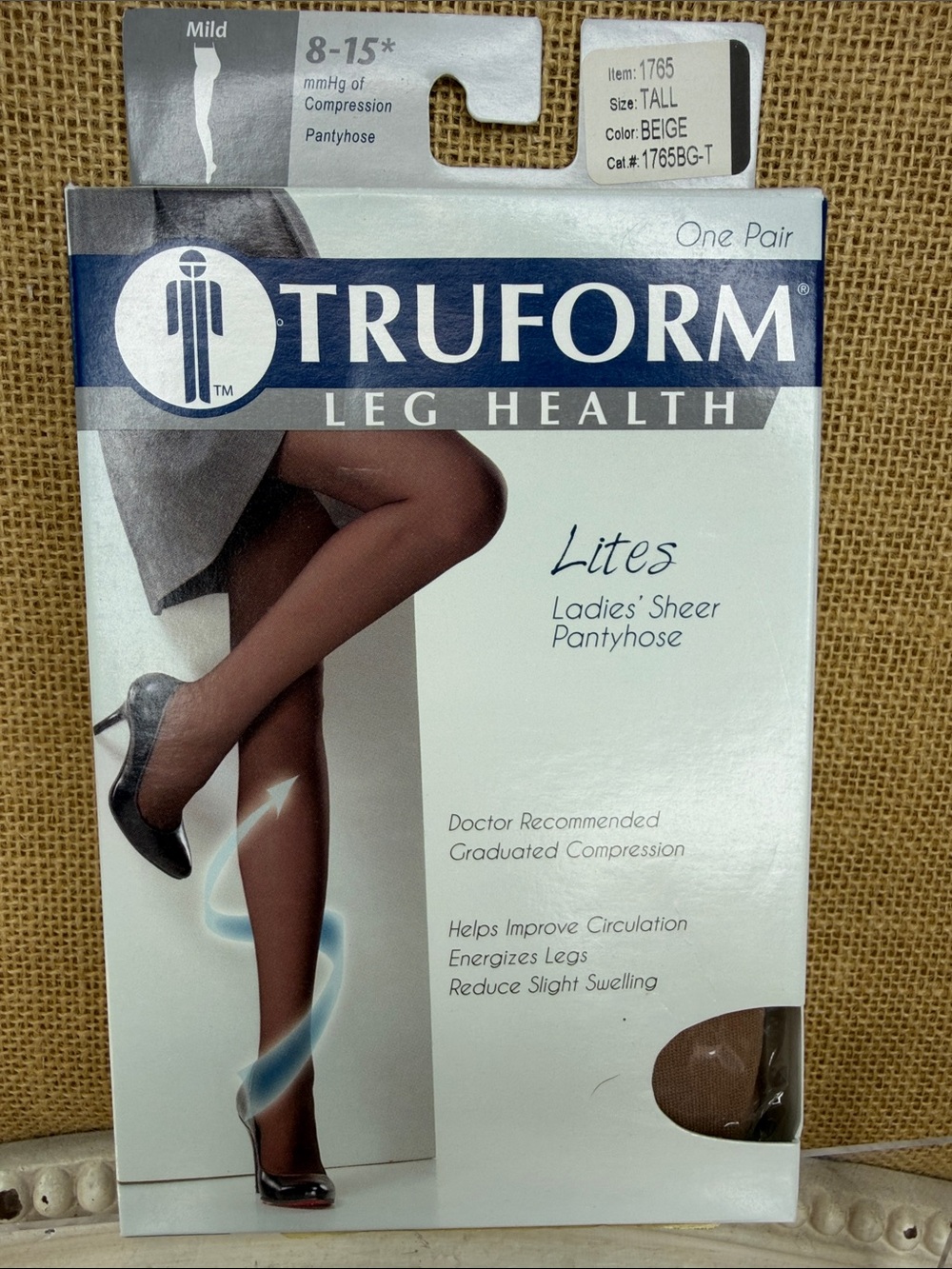 Truform Lites Ladies' Sheer Pantyhose – Beige